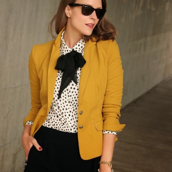 Banana Republic Jackets & Blazers - Banana Republic Mustard Blazer XS Suit Coat